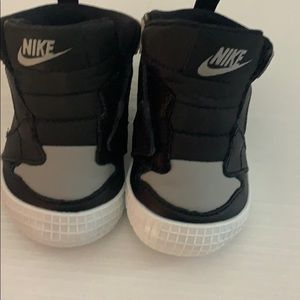 Jordan 1 crib bootie